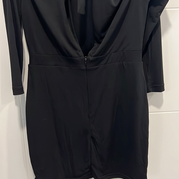 🇺🇸 Paper heart black peekaboo shoulder dress size medium - Picture 9 of 13